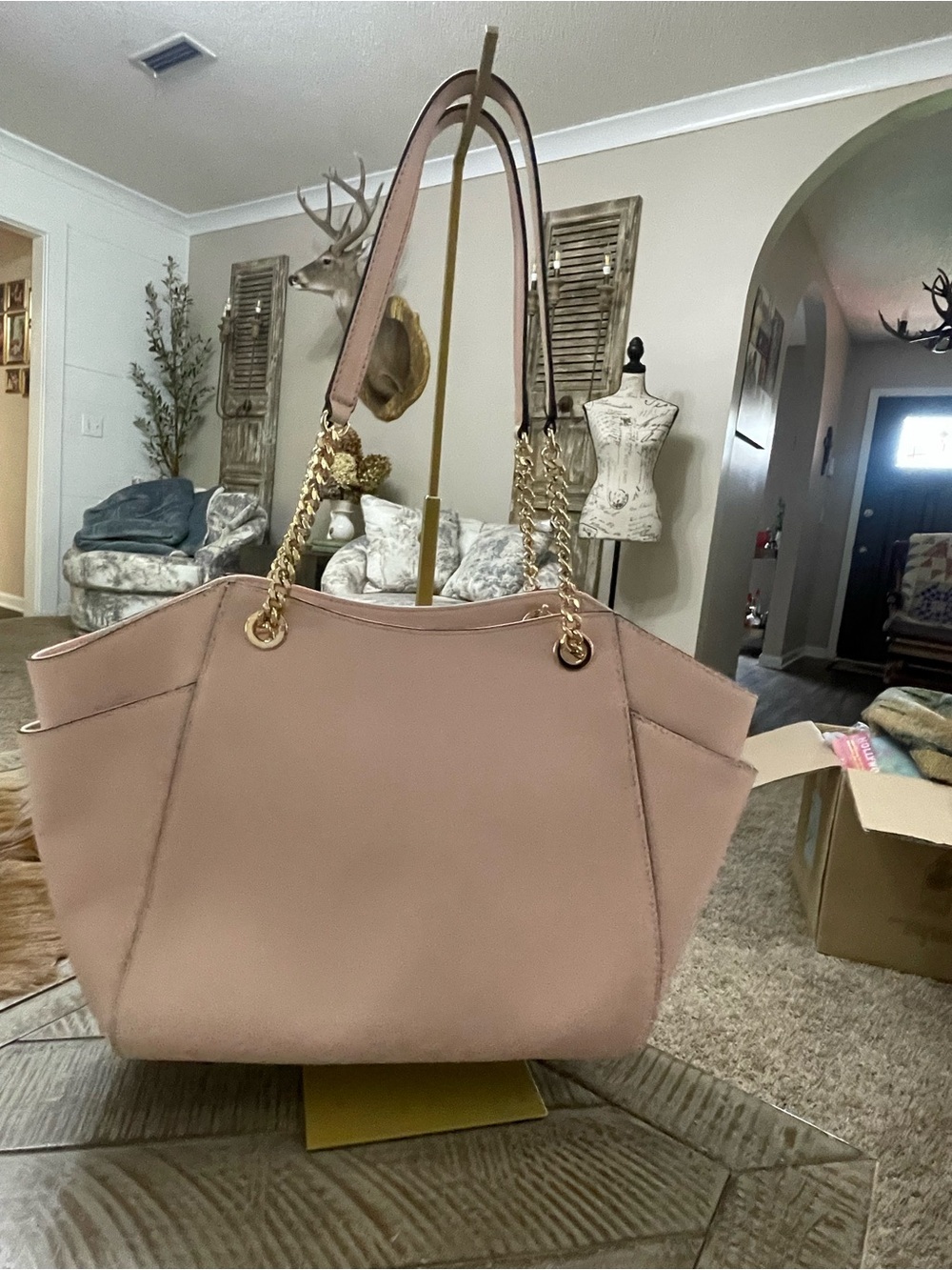 Michael Kors Jet Set Large Saffiano Leather Chain Shoulder Tote - Picture 2 of 8